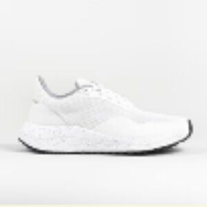 Bahe Recharge Grounded Running Shoe US 10 Frost